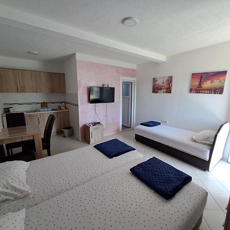 Apartmani Cavor ブドヴァ エクステリア 写真